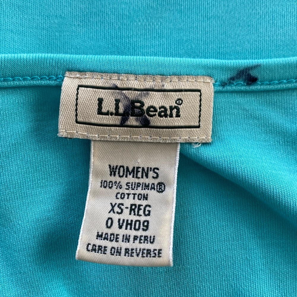 L.L. Bean Supima Cotton Long Sleeve Crew Neck Tee - Size Medium XS Regular - Picture 3 of 4